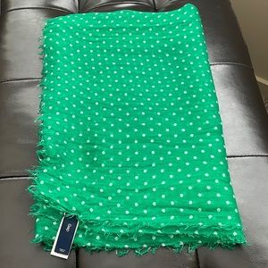 Beautiful delicate gap scarf!